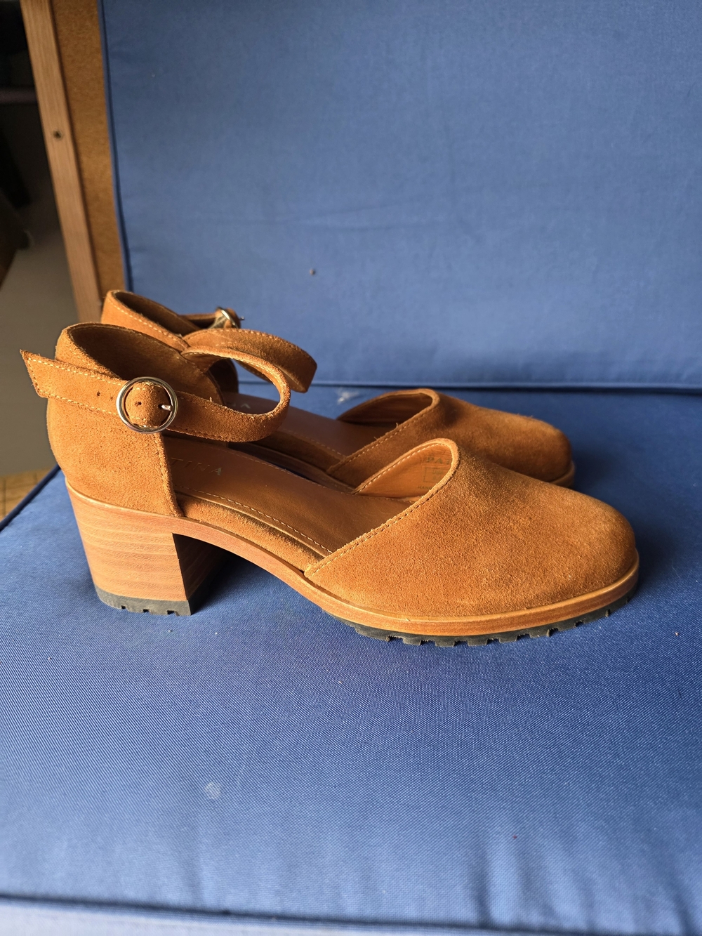 Patina Footwear Tan Suede Block Heel Ankle Strap Heels 9 - Picture 4 of 16